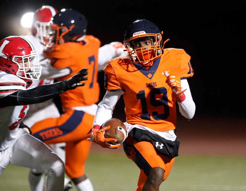 Bennett Lancaster Football